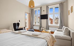 Riviera Residence Apartments